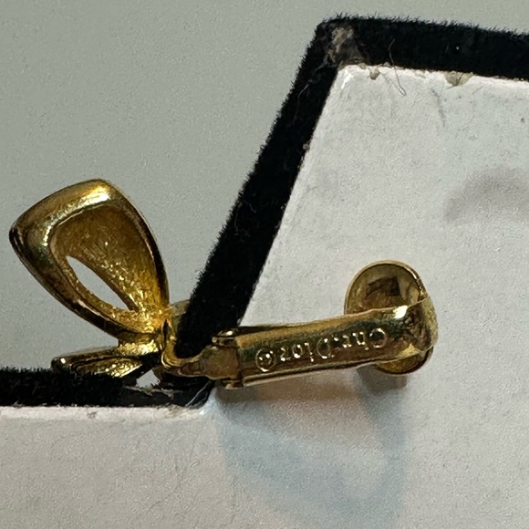 Christian Dior Clip On Earrings - Picture 7 of 13